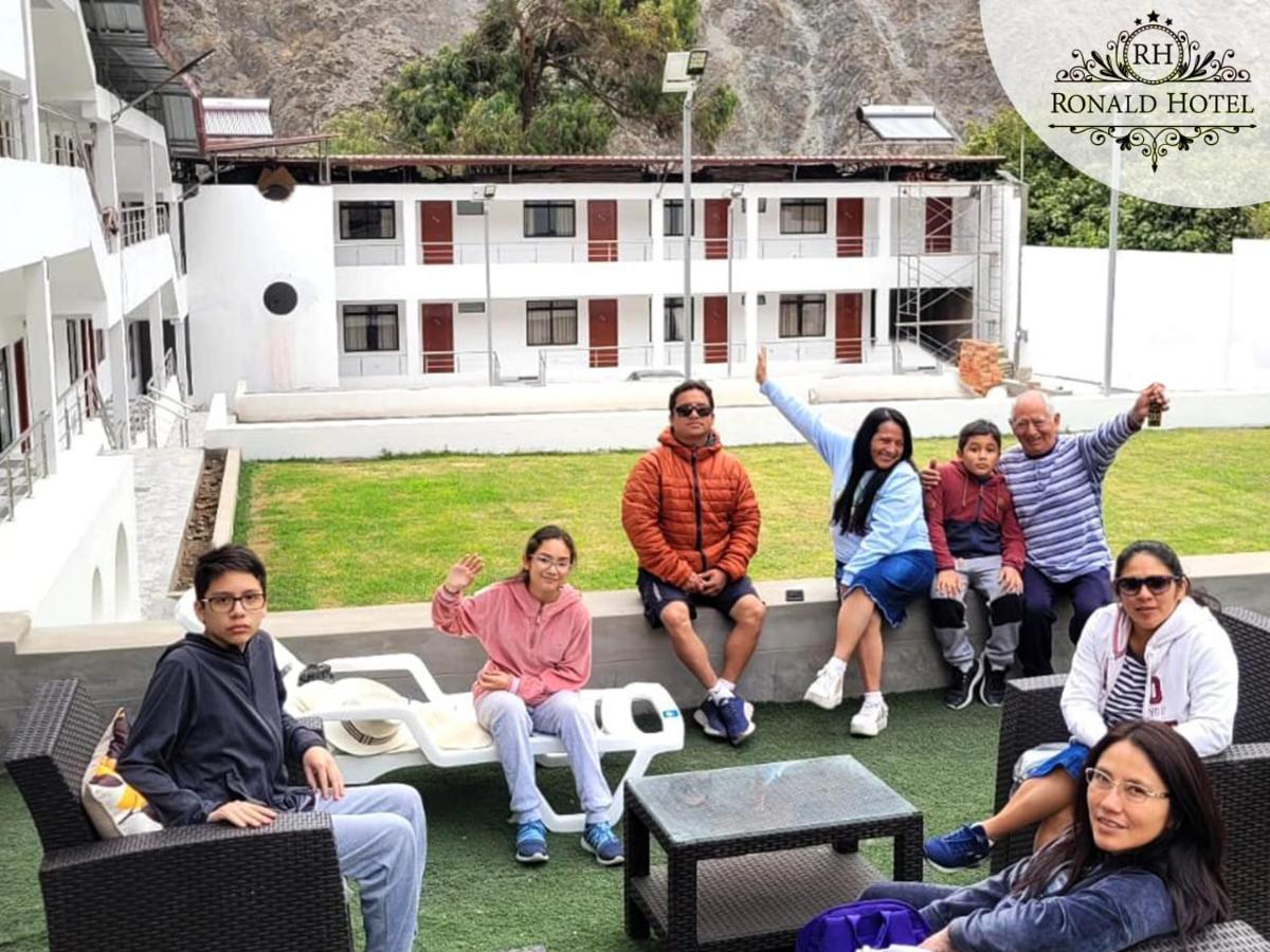 Ronald Hotel Churin Luaran gambar